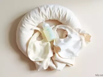 **Kompletna lista wyprawki do karmienia noworodka – co kupić przed porodem?**