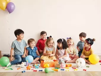 Organizacja zabaw tematycznych dla dzieci