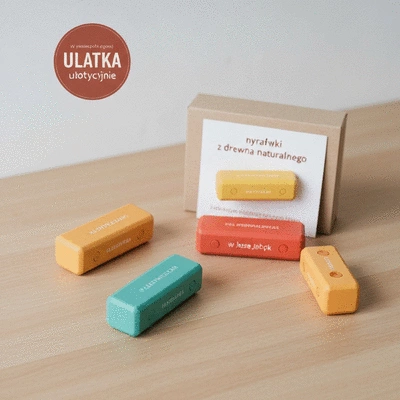 Zestaw różnorodnych zabawek edukacyjnych dla dwulatka